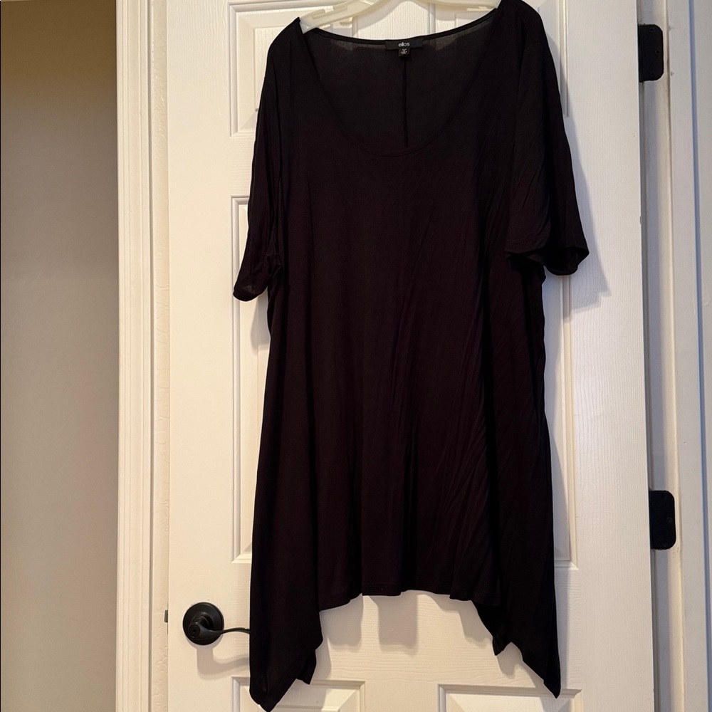 Black Asymmetrical Hem Tunic Top